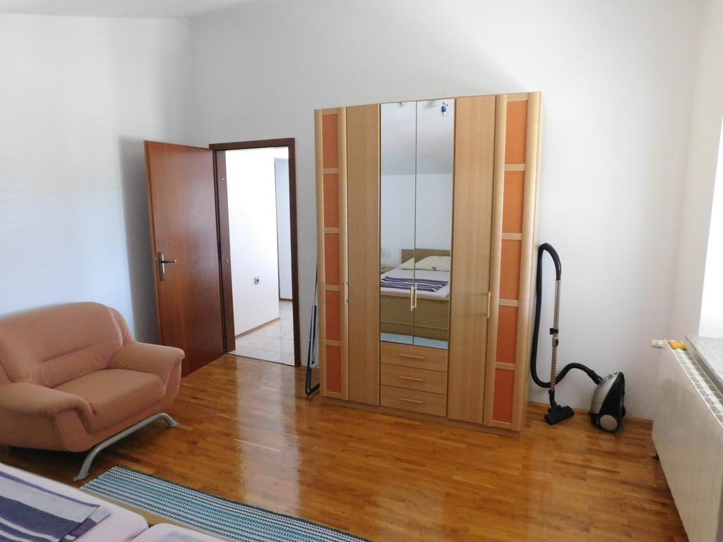 Apartments Blazevic بولا المظهر الخارجي الصورة